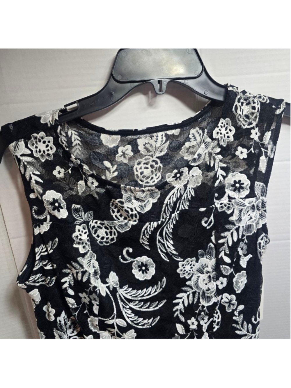 Women's Candallite Petite Black & White Floral Lace Dress PM - Picture 2 of 10
